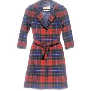 Pendleton Coat Women's Sz 10 Red Tartan Plaid 100% Virgin Wool Belted Long